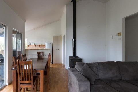 Peppy Beach Ocean Views - Hervey Bay Accommodation 6