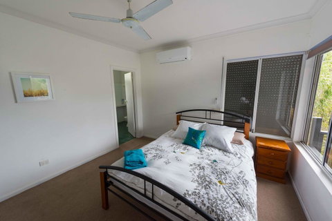 Peppy Beach Ocean Views - Hervey Bay Accommodation 1