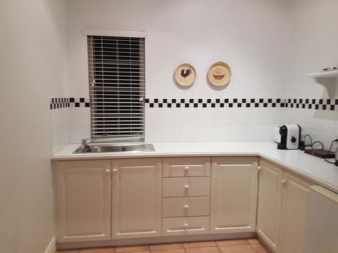 Two Sisters Chalets - Hervey Bay Accommodation 11