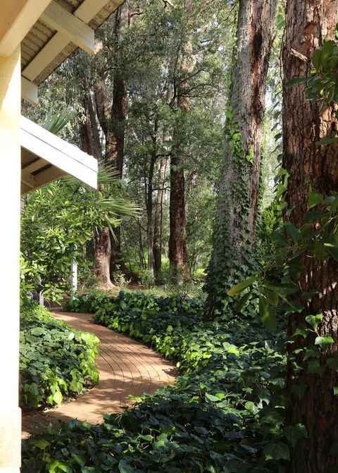 Two Sisters Chalets - Hervey Bay Accommodation 25