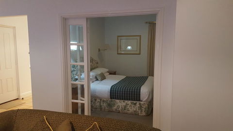 Two Sisters Chalets - Hervey Bay Accommodation 7