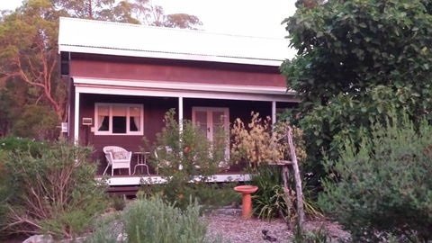Di's Cabin In Dwellingup - Hervey Bay Accommodation 5