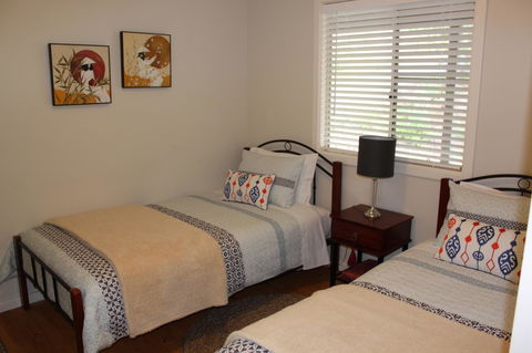 Francisca\'s Cottage - Tourism Hervey Bay 8