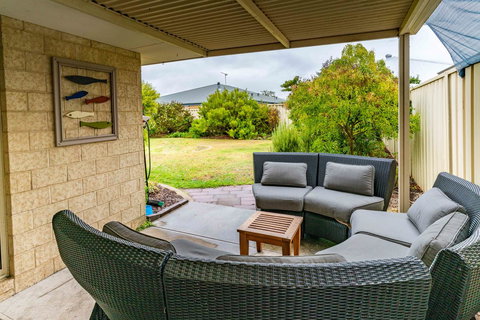 Indoyo Retreat - Hervey Bay Accommodation 13