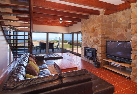 Searenity - Hervey Bay Accommodation 15