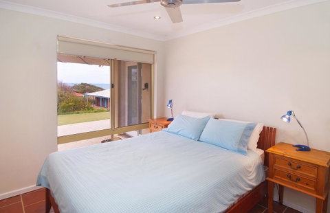Searenity - Hervey Bay Accommodation 9