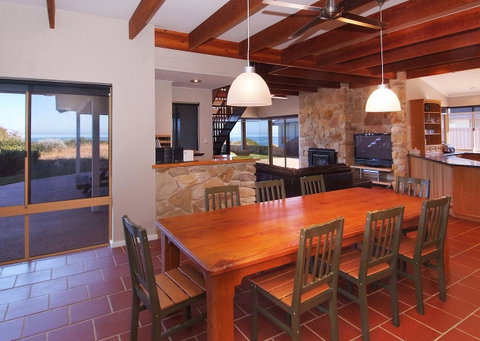 Searenity - Hervey Bay Accommodation 4