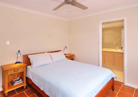 Searenity - Hervey Bay Accommodation 2