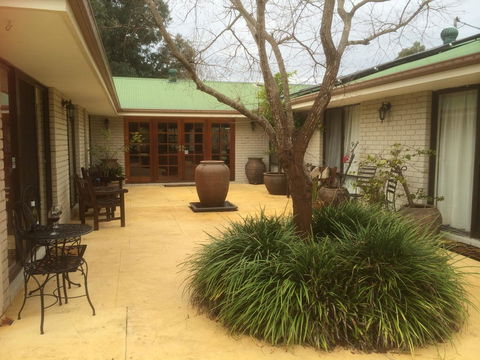 Nivalis Bed And Breakfast - Tourism Hervey Bay 30