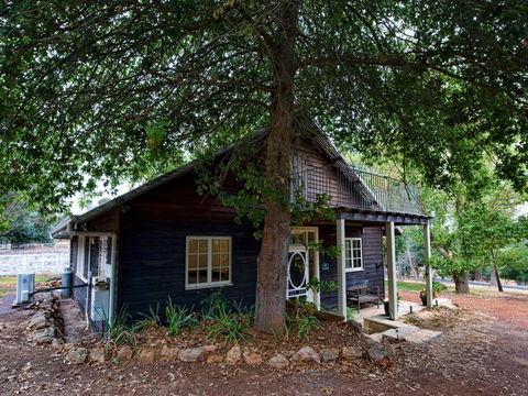 Oak Tree Barn Bridgetown - Hervey Bay Accommodation 2