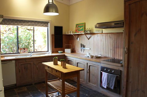 Bickley Valley Cottage - Tourism Hervey Bay 5