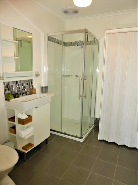 Treetops Cottage - Hervey Bay Accommodation 19