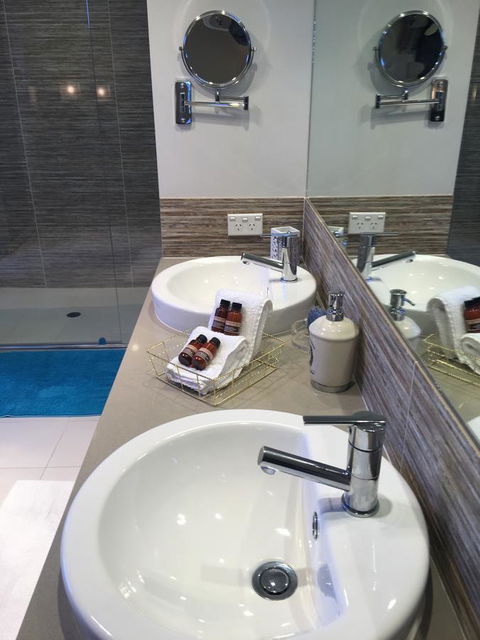 Magnificent Beach Retreat - Tourism Hervey Bay 39