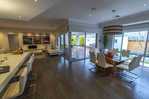 Magnificent Beach Retreat - Tourism Hervey Bay 29