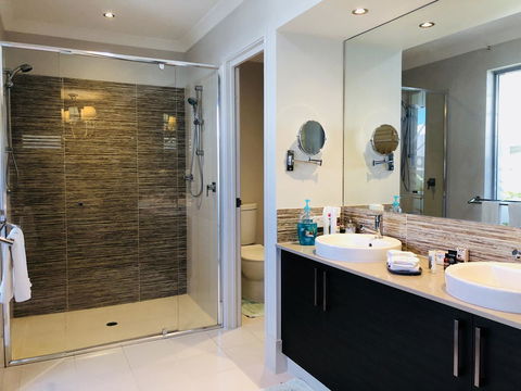 Magnificent Beach Retreat - Tourism Hervey Bay 11