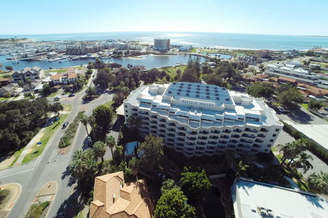 Atrium Hotel Mandurah - Hervey Bay Accommodation 13