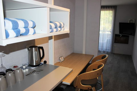 Atrium Hotel Mandurah - Hervey Bay Accommodation 11