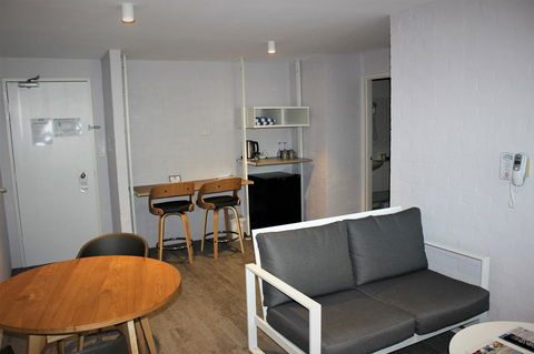 Atrium Hotel Mandurah - Hervey Bay Accommodation 12