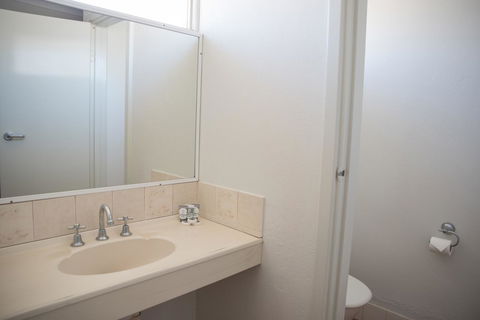 Jurien Bay Hotel Motel - Hervey Bay Accommodation 6