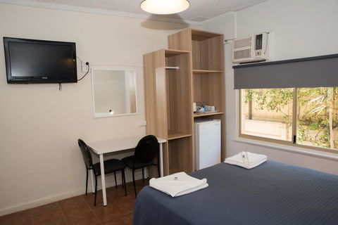 Jurien Bay Hotel Motel - Hervey Bay Accommodation 1
