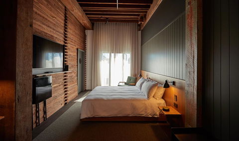 The Premier Mill Hotel - Hervey Bay Accommodation 1
