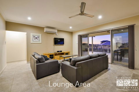 7 Kestrel Place - Tourism Hervey Bay 3