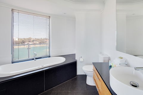 Seashells Mandurah - Hervey Bay Accommodation 20