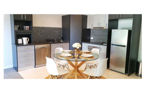Stylish 1BDR Unit In The Heart Of Subiaco - Hervey Bay Accommodation 5