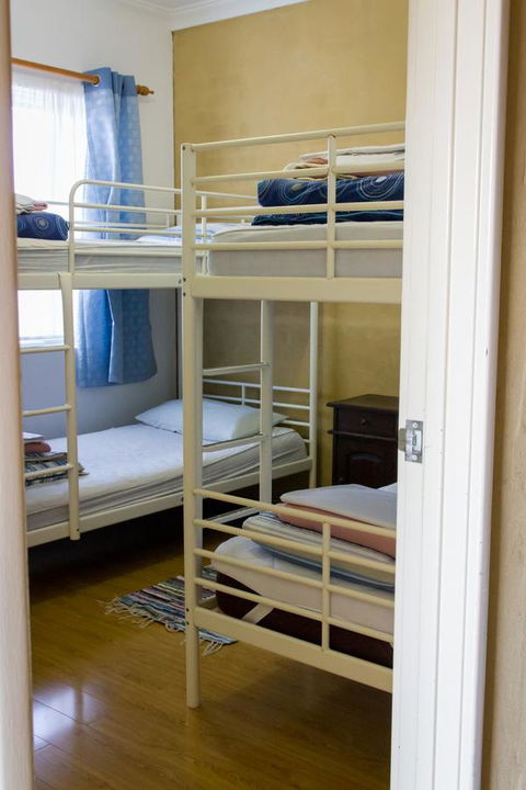 Baywatch Retreat Augusta - Hervey Bay Accommodation 6
