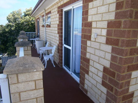 Baywatch Retreat Augusta - Hervey Bay Accommodation 32