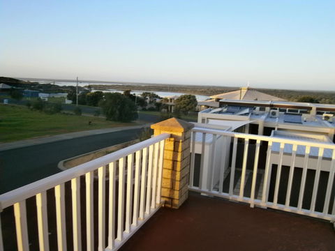 Baywatch Retreat Augusta - Hervey Bay Accommodation 31