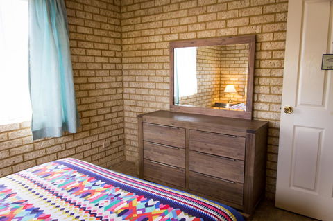 Baywatch Retreat Augusta - Hervey Bay Accommodation 35