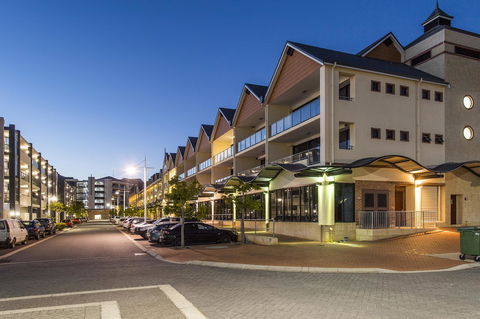 Dolphin Quay Apartments - Hervey Bay Accommodation 18