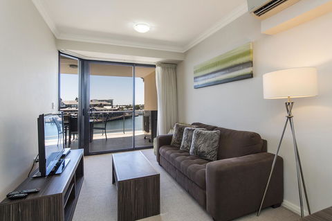 Dolphin Quay Apartments - Hervey Bay Accommodation 32
