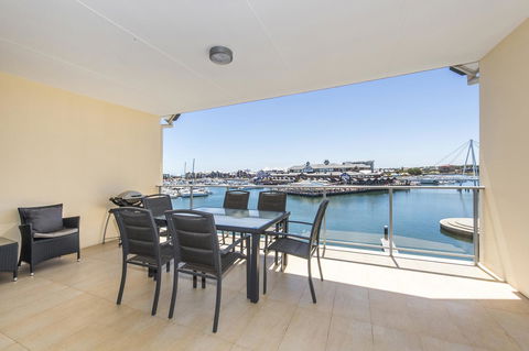 Dolphin Quay Apartments - Hervey Bay Accommodation 17