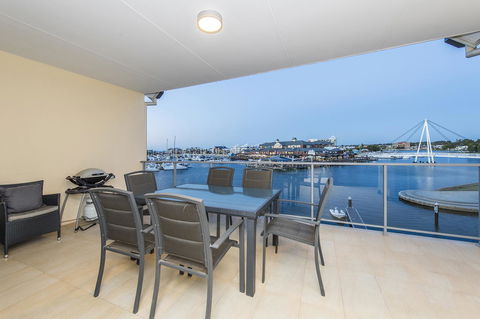 Dolphin Quay Apartments - Hervey Bay Accommodation 22