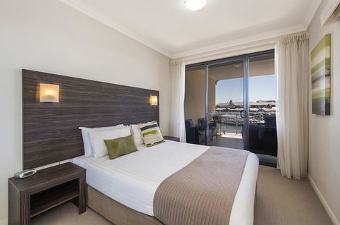 Dolphin Quay Apartments - Hervey Bay Accommodation 29