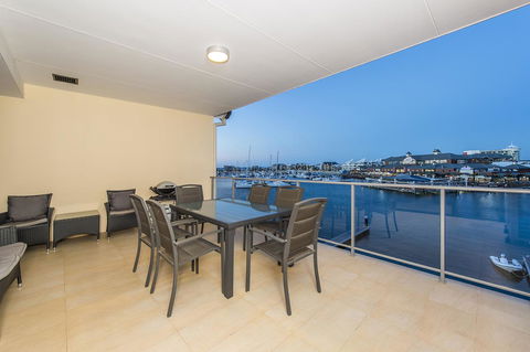 Dolphin Quay Apartments - Hervey Bay Accommodation 21