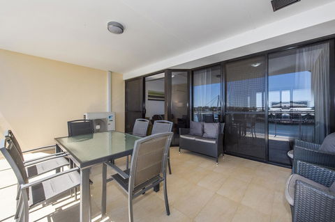 Dolphin Quay Apartments - Hervey Bay Accommodation 26