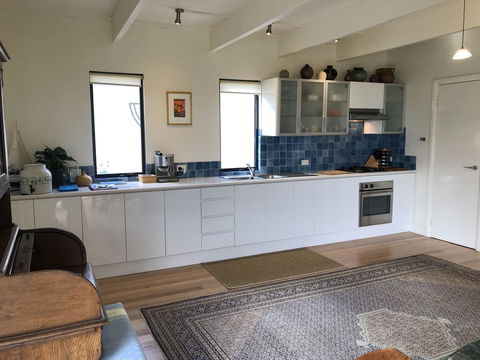 Orion Studio With Ocean Views - Tourism Hervey Bay 6