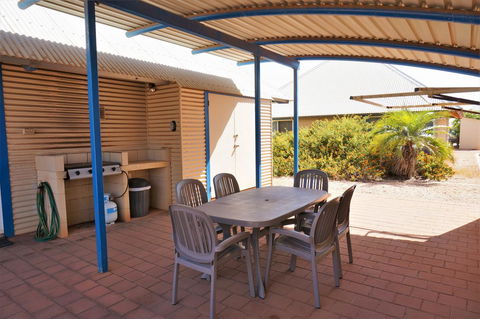 Osprey Holiday Village Unit 122 2 Bedroom - Tourism Hervey Bay 11