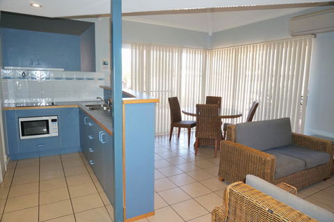 Osprey Holiday Village Unit 122 2 Bedroom - Tourism Hervey Bay 5
