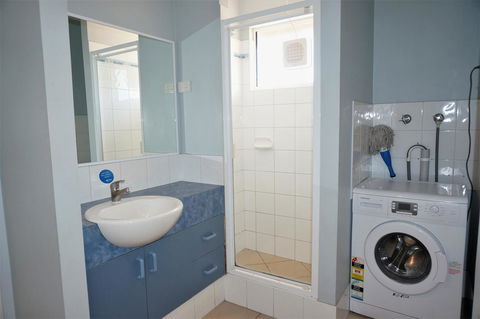 Osprey Holiday Village Unit 122 2 Bedroom - Tourism Hervey Bay 7