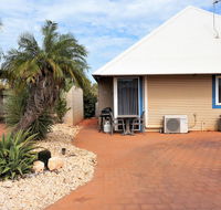 Osprey Holiday Village Unit 213/1 Bedroom - Spa bath king size bed perfect for any couple - Tourism Hervey Bay