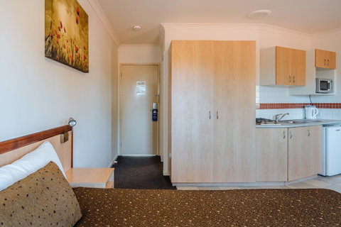 Canning Bridge Auto Lodge - Hervey Bay Accommodation 33