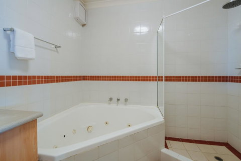 Canning Bridge Auto Lodge - Hervey Bay Accommodation 41