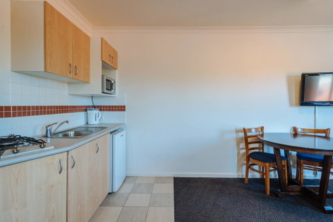 Canning Bridge Auto Lodge - Hervey Bay Accommodation 38