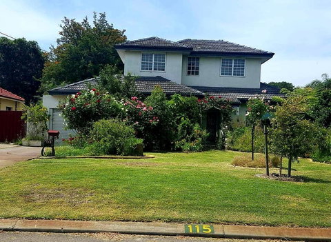 Airport HomeStay - Hervey Bay Accommodation 0