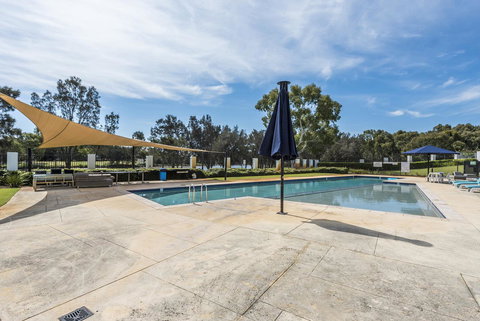 Ascot Quays Apartment 102 - Hervey Bay Accommodation 3