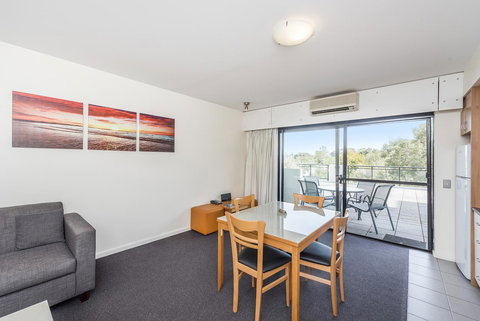Ascot Quays Apartment 102 - Hervey Bay Accommodation 15